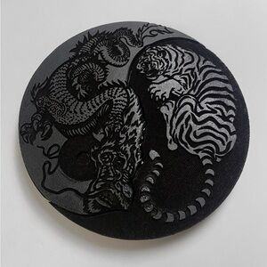 DeMarcus Alexan Dragon Tiger Ying Yang Travel Comb
